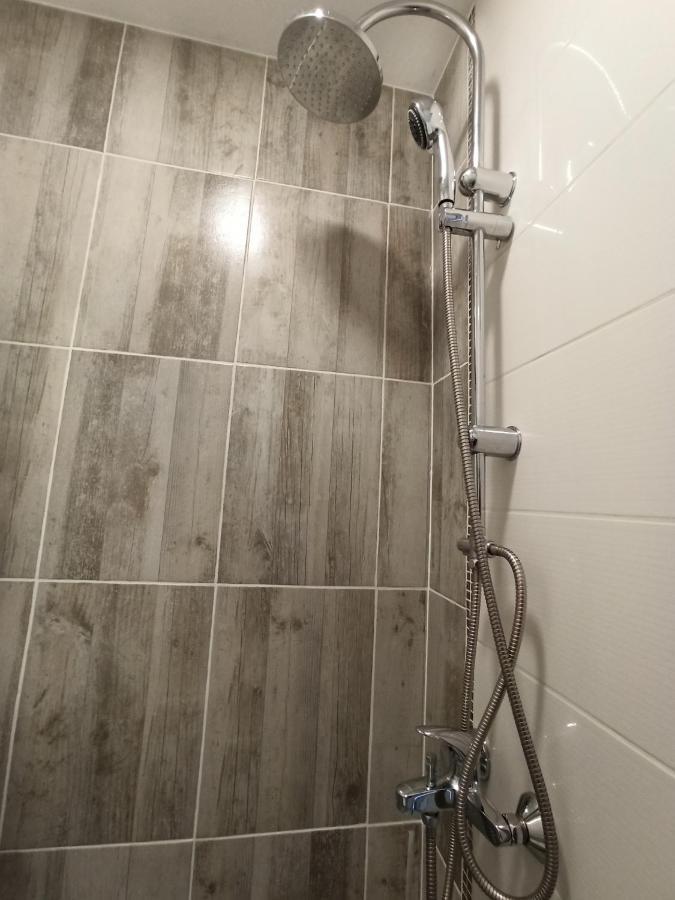 Bhn Топ Център Студио Gabrovo Esterno foto
